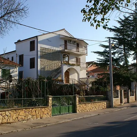 Studio 4299e شقة